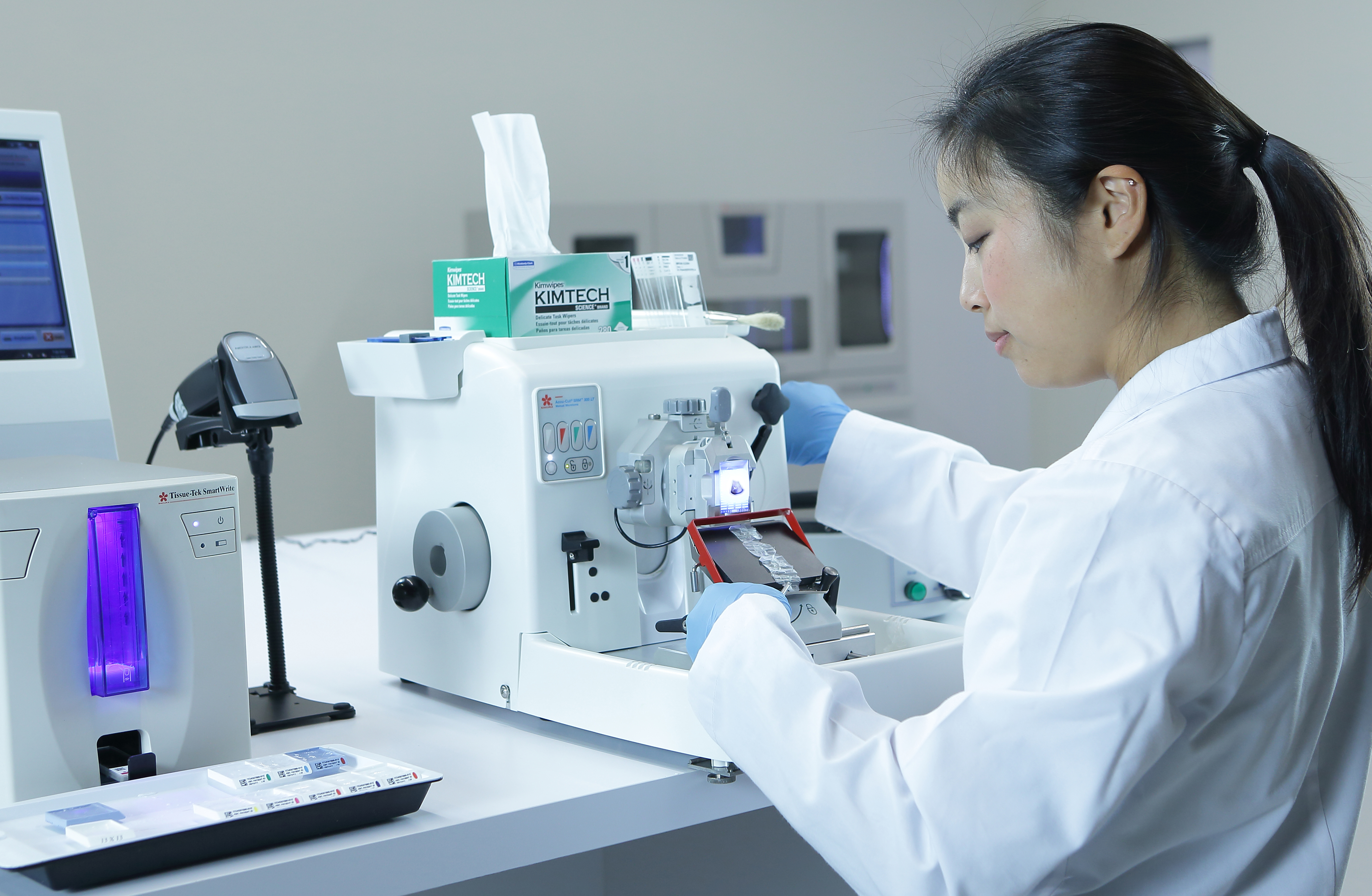 Microtome Tissue Block Sectioning